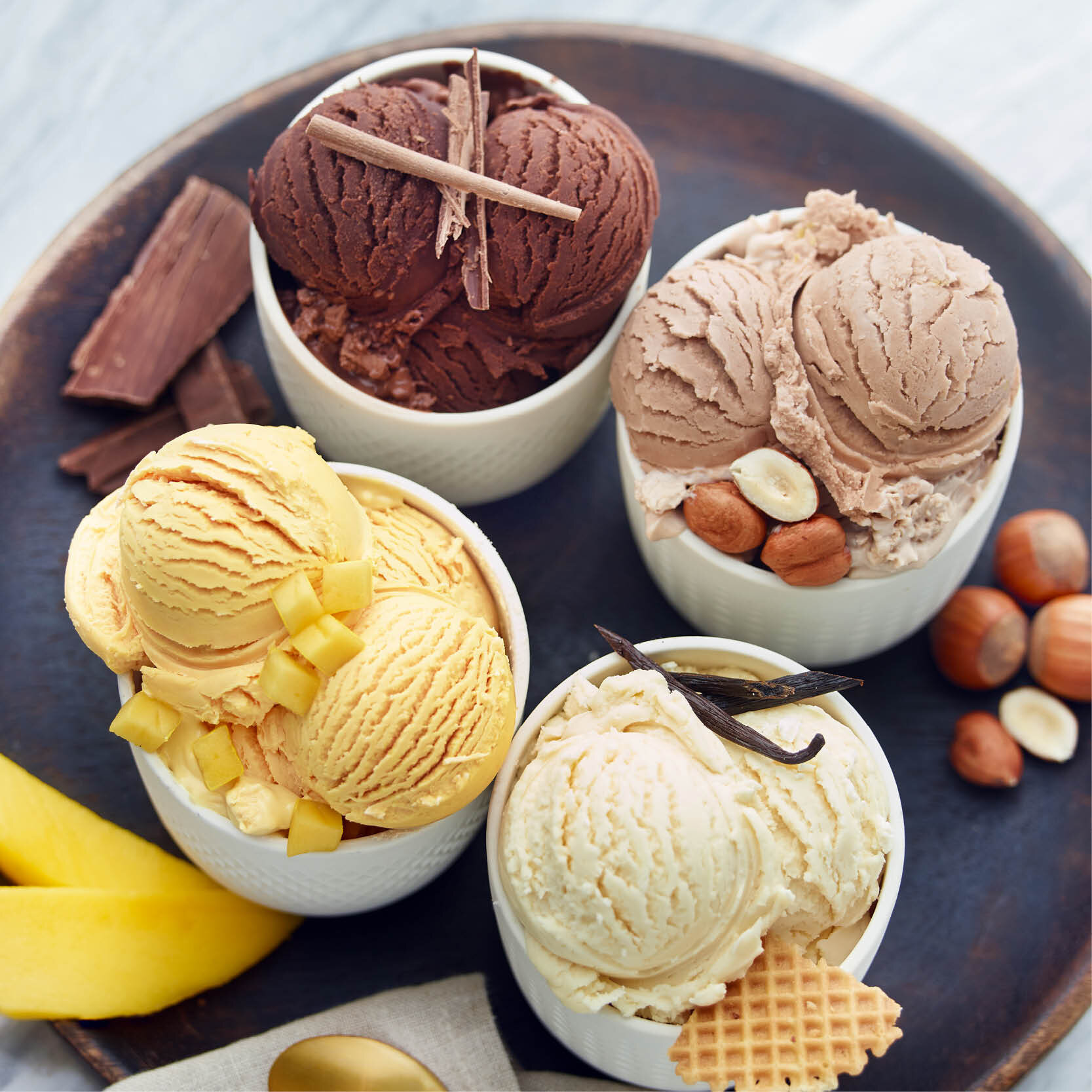 Erfrischende Drinks & kstliche Eiskreationen