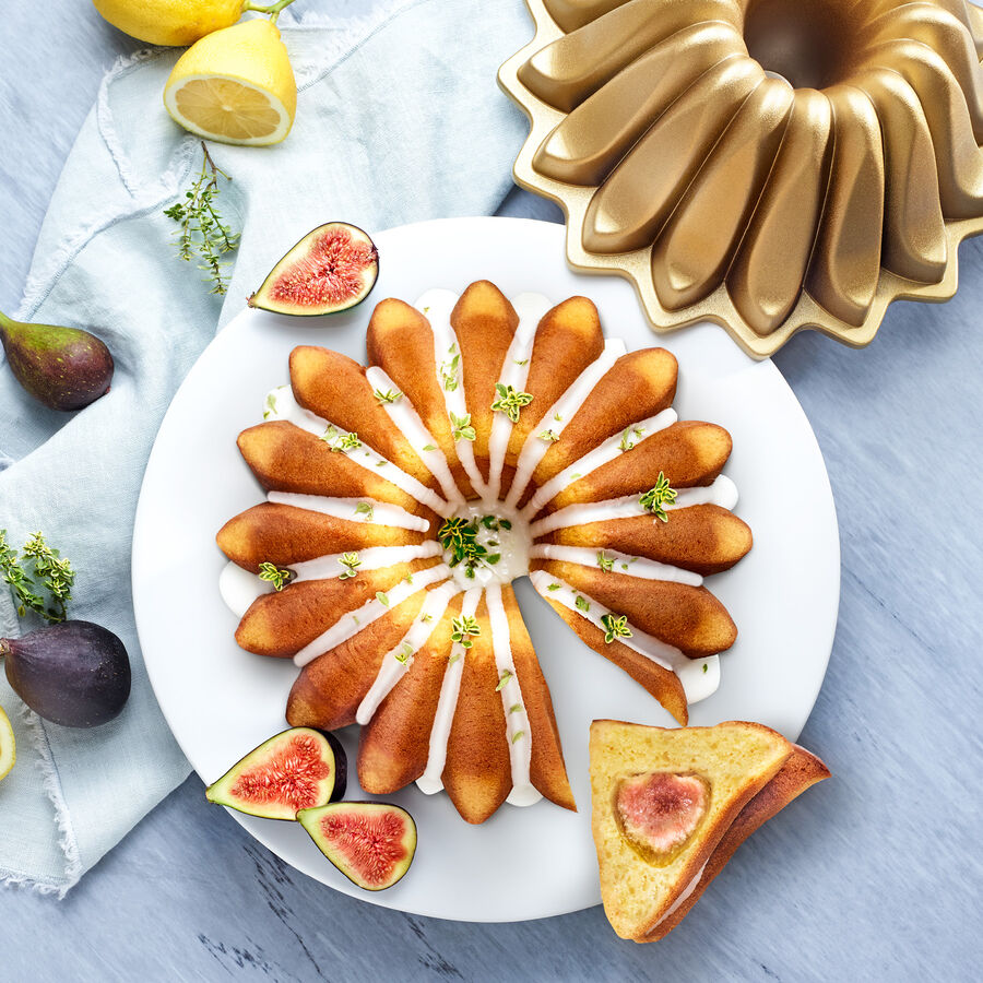 Kunstvollen Lotusblte-Kuchen backen in superleitfhiger, nicht haftender Guss-Backform Bild 2