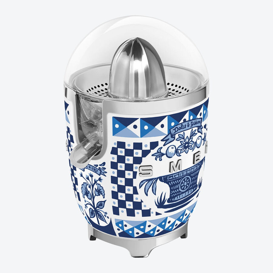 SMEG Zitruspresse: Neueste Technologie im extravaganten Dolce & Gabbana Design Blu Mediterraneo Bild 2