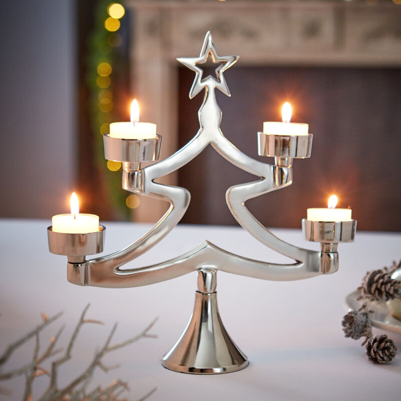 Teelicht-Tannenbaum schafft festliches weihnachtliches Flair Bild 2