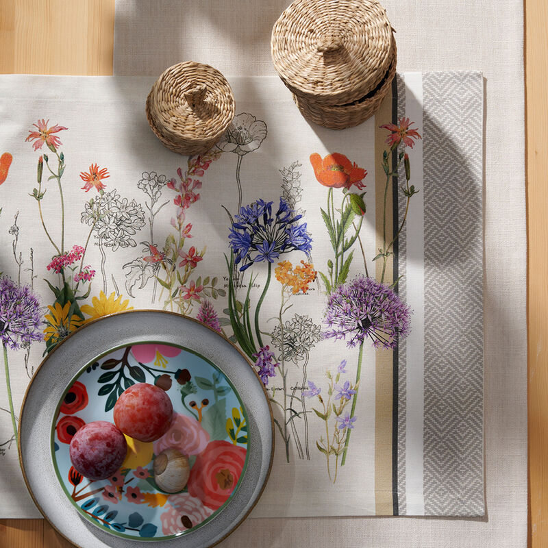 Einladende Tischsets mit Wildblumenmotiv Bild 4