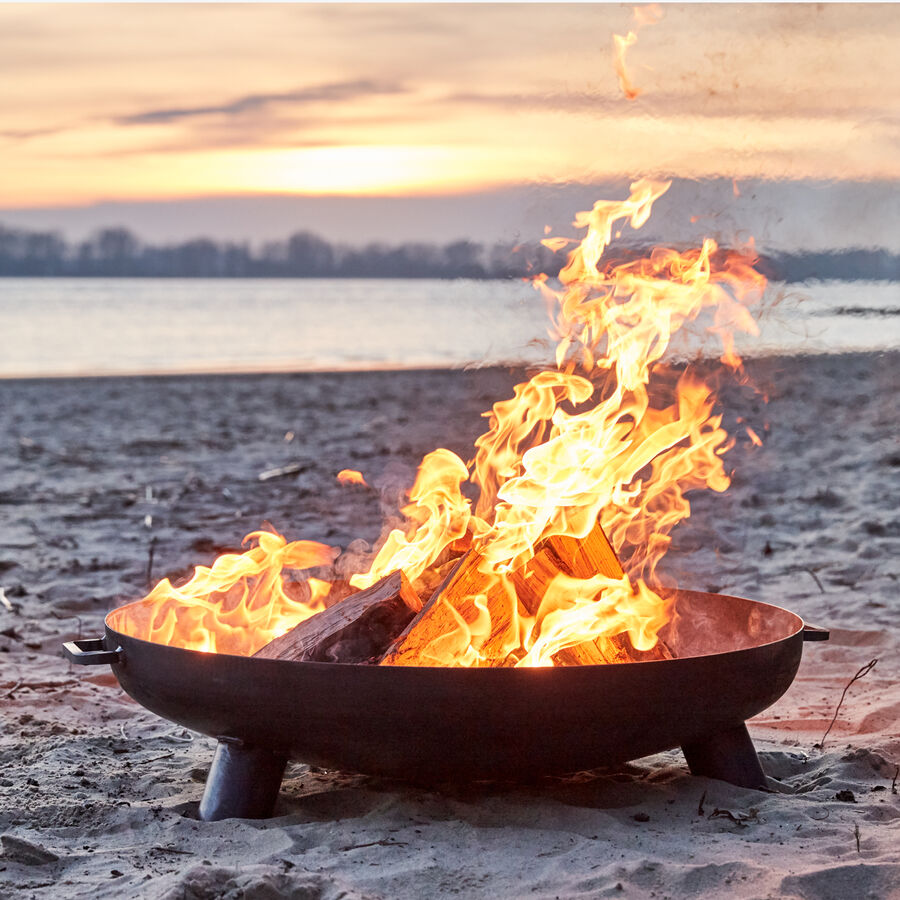 Romantischer Lagerfeuer-Schwenkgrill Bild 3