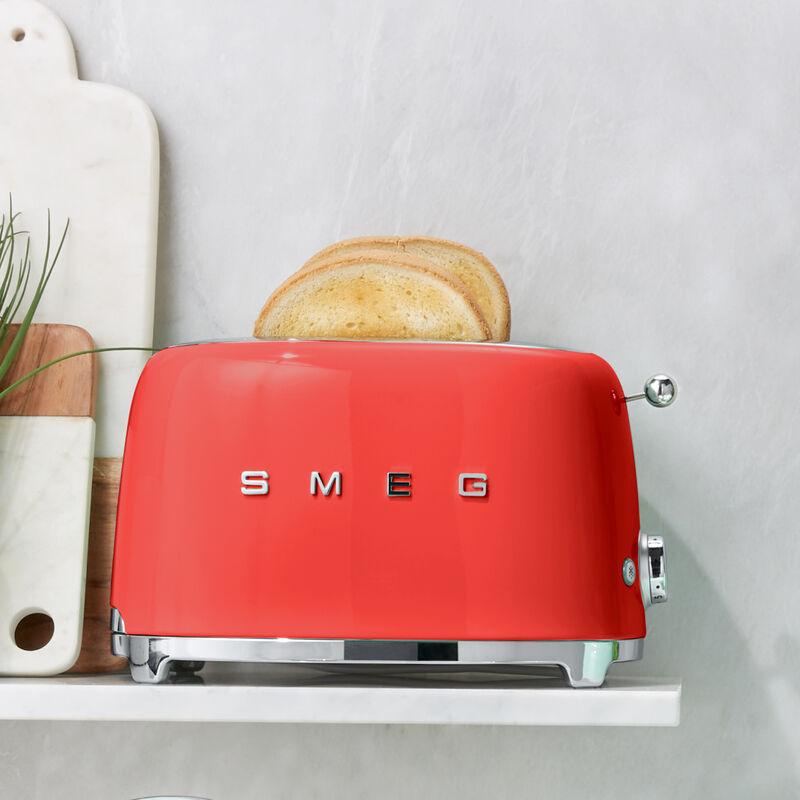 SMEG 4-Schlitz-Toaster verbindet eleganten Retro-Look mit modernster Technik Bild 2