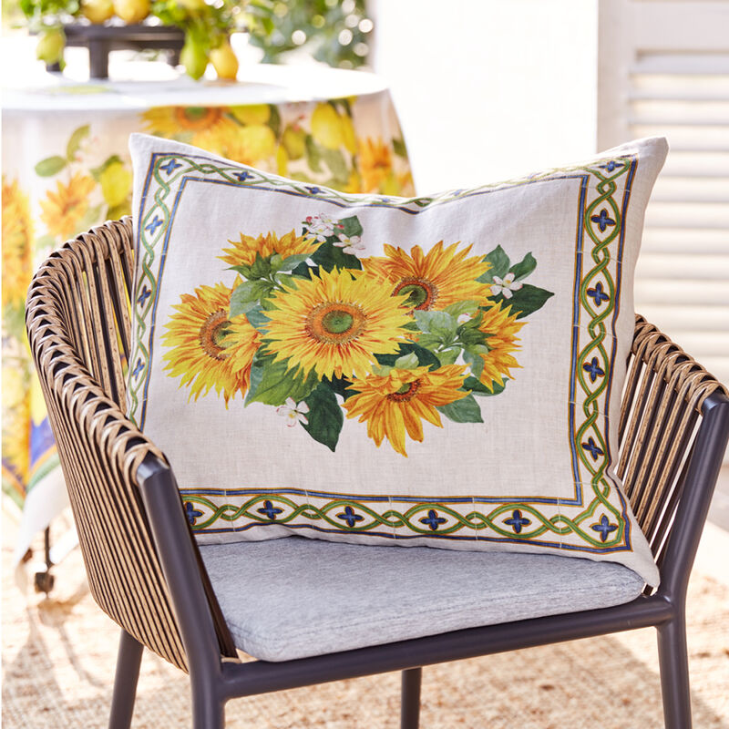 Noble Leinen-Kissenhülle 55 x 55 cm mit frischen Sonnenblumen Bild 2