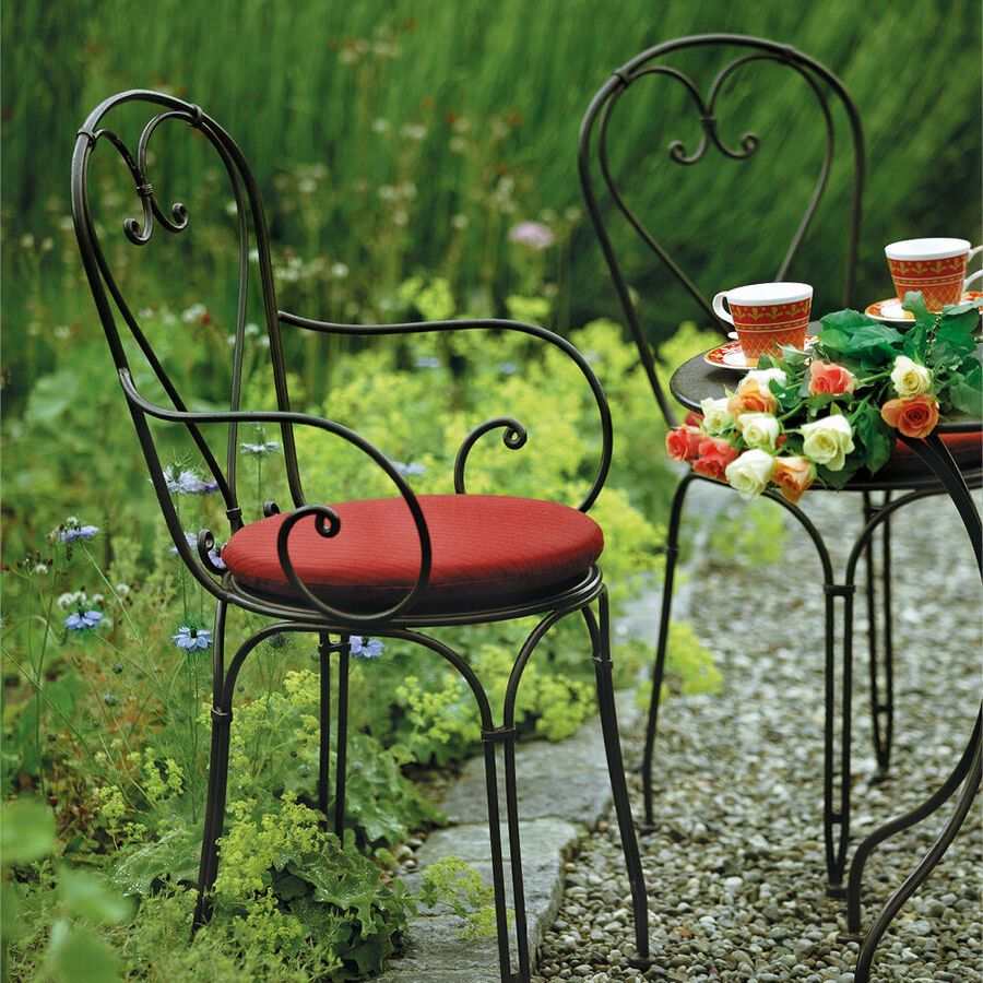 Romantisch verspielter Gartensessel aus massivem Eisen Bild 4