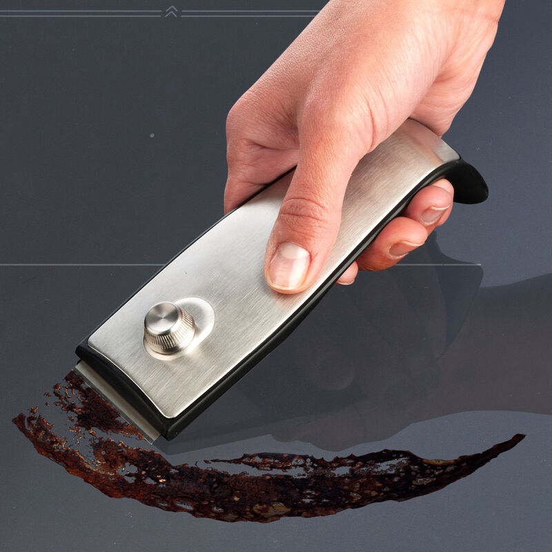 Edelstahl-Kochfeldschaber reinigt Glasoberflächen schonend und effektiv Bild 2