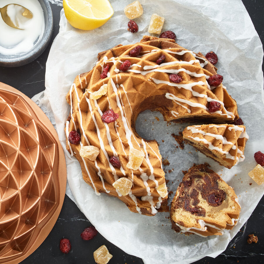 Buttermilch-Gewrzkuchen mit Cranberrys