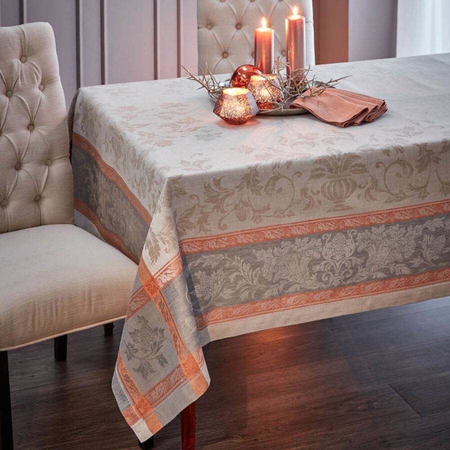Feinste Leinen-Tischdecke nach historischen Vorlagen des Zarenhofs