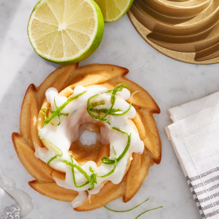 Joghurt-Limettenkuchen in den Mini-Spiralblten-Backformen