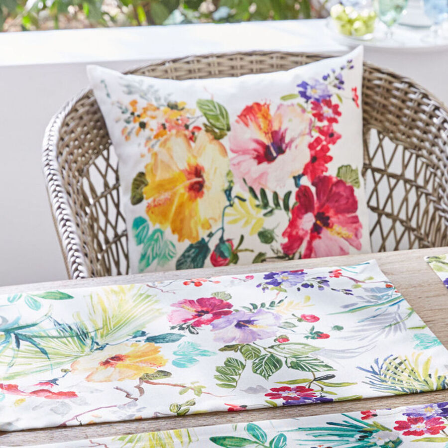 Kissenhlle mit exotisch buntem Blumenmotiv