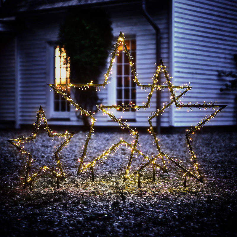 Leucht-Sterne: Weihnachtliche LED-Dekoration für den Garten