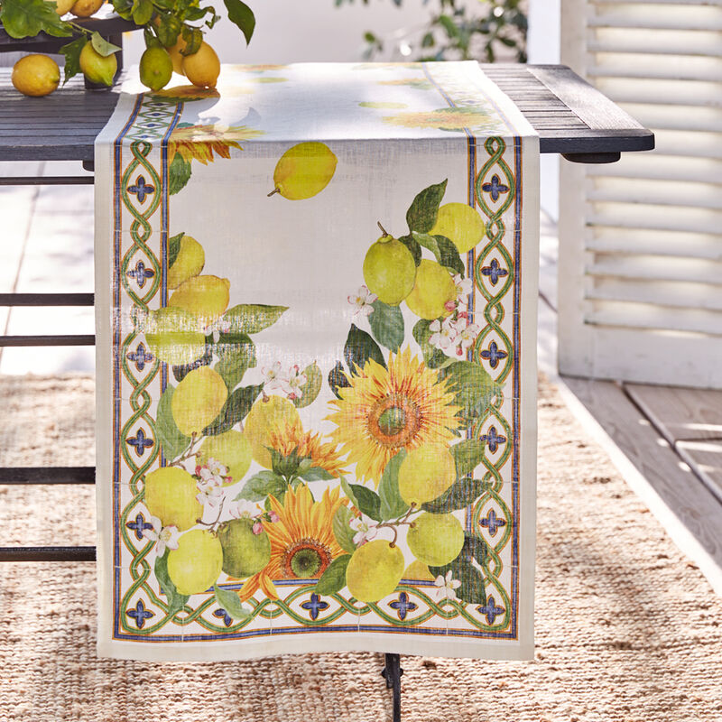 Nobler Leinen-Tischlufer mit frischen Sonnenblumen und Zitronen