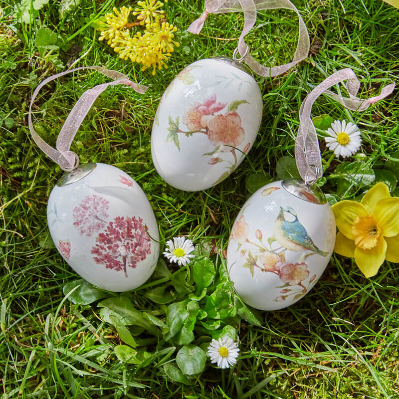 Nostalgisches Ostereier-Set mit roséfarbenen Blüten, saisonale Deko, Ostereier