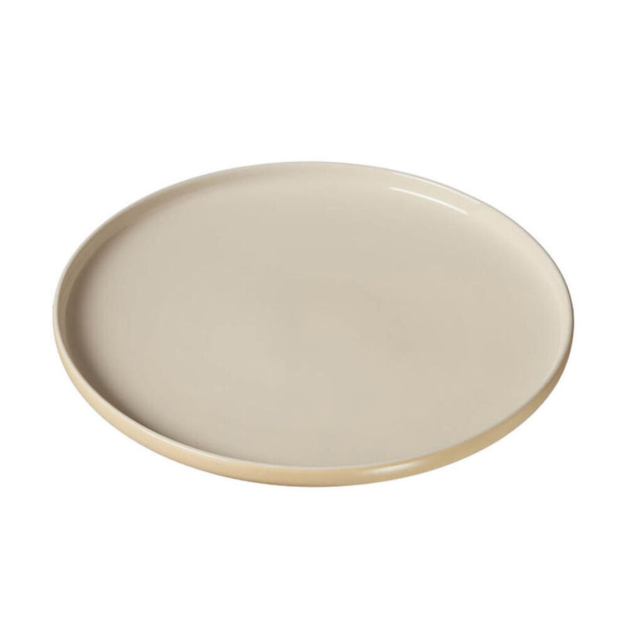 Puristische Essteller in skandinavischem Design