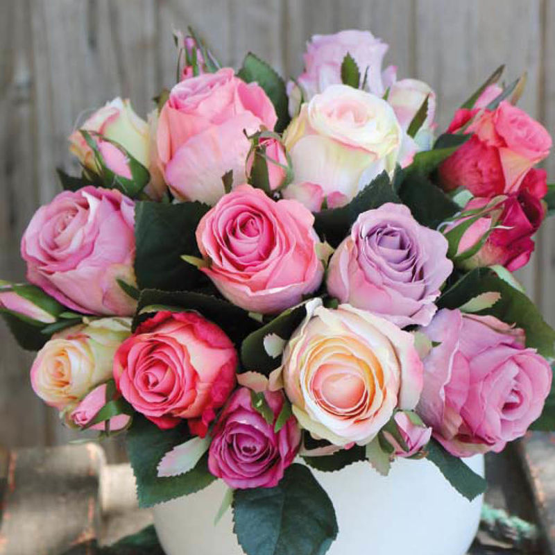 Unvergänglich prachtvolles Freilandrosen-Bouquet