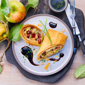 Produktbild für 'Apfel-Blutwurst-Strudel'