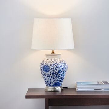 Produktbild für 'Eleganz im Ming-Stil: Handbemalte Keramik-Tischlampe'