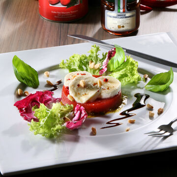 Produktbild für 'Karamellisierter Trüffelhonig-Ziegenkäse auf Tomatengelee'