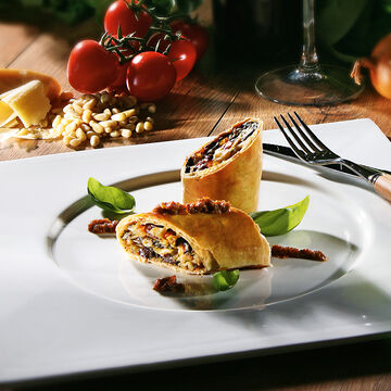 Produktbild für 'Mangold-Strudel mit Pesto Rosso'