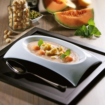 Produktbild für 'Melonensuppe und Macadamia-Frischkäse-Tortellini'