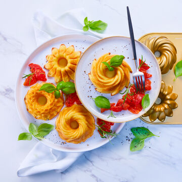 Produktbild für 'Parmesan-Flan auf Tomatenconcassé'