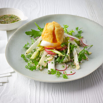 Produktbild für 'Roher Spargelsalat mit Agrimetto und frittiertem Ei'