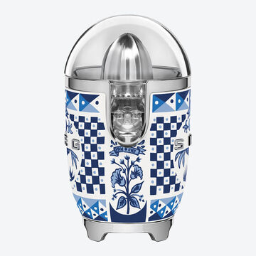 Produktbild für 'SMEG Zitruspresse: Neueste Technologie im extravaganten Dolce & Gabbana Design Blu Mediterraneo'