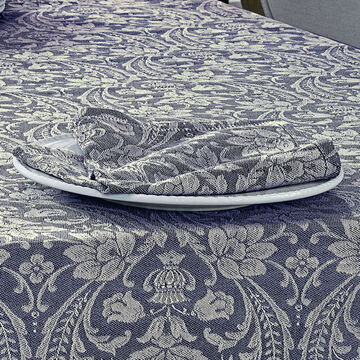 Produktbild für 'Serviette: Renaissance-Dekor auf Jacquard-gewebter Halbleinen-Tischwäsche'