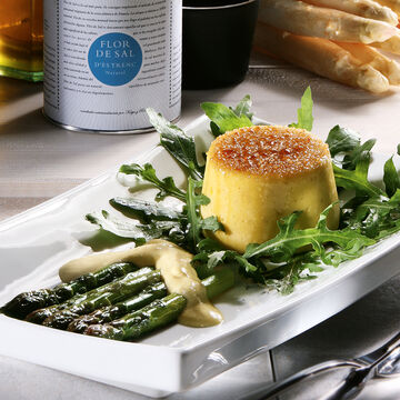 Produktbild für 'Spargel-Brûlée mit gebratenem grünem Spargel auf Rucola'