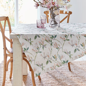 Produktbild für 'Tischdecke: Romantische Tischwäsche mit detailgetreuem Magnolienmotiv'