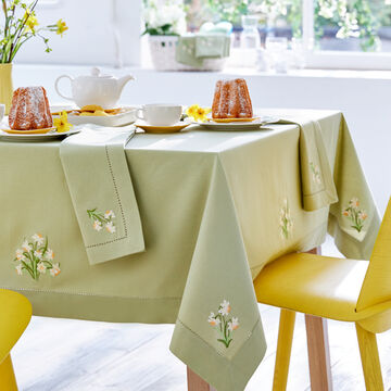 Produktbild für 'Tischdecke mit aufwendiger Narzissenstickerei bringt den Frühling ins Haus'
