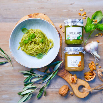Produktbild für 'Überzeugender Geschmack: Ligurisches Pesto Genovese & Walnuss-Sauce aus Originalzutaten'