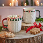 Produktbild für 'Heiße Schokolade, Tee, Kaffee, Glühwein aus winterlichen Porzellanbechern genießen'