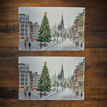 Produktbild für 'Motiv Stadt: Festliche Gobelin-Tischsets mit detailreichem Weihnachtsbaum-Motiv'