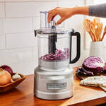 Produktbild für 'Multifunktional & leistungsstark: KitchenAid Food-Processor knetet sogar Teig'