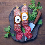 Produktbild für 'Edle toskanische Wildschwein-Salami aus handwerklicher Fertigung'
