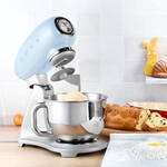 Produktbild für 'SMEG Küchenmaschine: Neueste Technologie im eleganten Retro-Look'