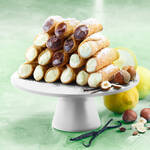 Produktbild für 'Sizilianisches Gebäck: Knusprige Cannoli mit cremiger Haselnuss-Füllung'