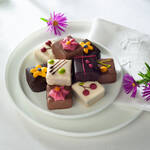 Produktbild fr 'Handgefertigte Petits Fours liebevoll dekoriert, Petit Four'