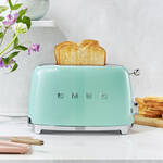 Produktbild für 'SMEG 2-Schlitz-Toaster verbindet eleganten Retro-Look mit modernster Technik'