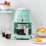 Produktbild für 'SMEG Kaffeemaschine verbindet eleganten Retro-Look mit modernster Technik'