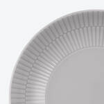 Produktbild für 'Tiefe Teller: Traditionelles Porzellangeschirr - modern interpretiert'