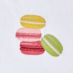 Produktbild für 'Edles Küchentuch mit handappliziertem Macaron-Motiv'