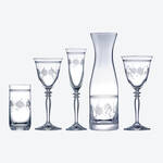 Produktbild fr 'Bhmische Kristall-Weinglser gro mit filigranem Pantografie-Blumenmotiv'