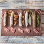 Produktbild für 'Luftgetrocknete Saucissons mit Walnüssen'