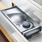 Produktbild für 'Hochwertige Ganzmetall Elektro-Schneidemaschine passt platzsparend ins Schubfach'