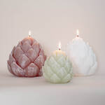 Produktbild fr 'Kerze Artischocke - handgefertigt in Portugal, mineralisches und pflanzliches Wachs, in 2 Gren und 3 Farben'