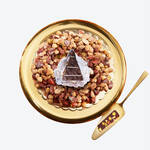 Produktbild fr 'Festlicher Nusskrokant-Kranz mit Nougat-Tannenbaum - 450 g'