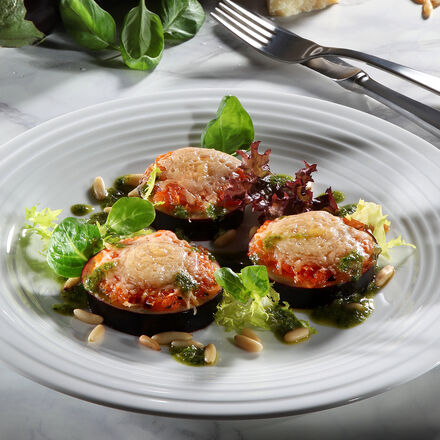 Produktbild für 'Auberginen mit Tomaten-Käse-Kruste mit Basilikum-Essenz'