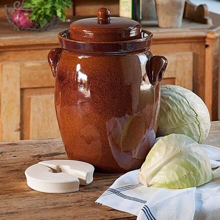 Produktbild für 'Eine deutsche Delikatesse: Im Steinzeug-Gärtopf selbst gemachtes Sauerkraut'